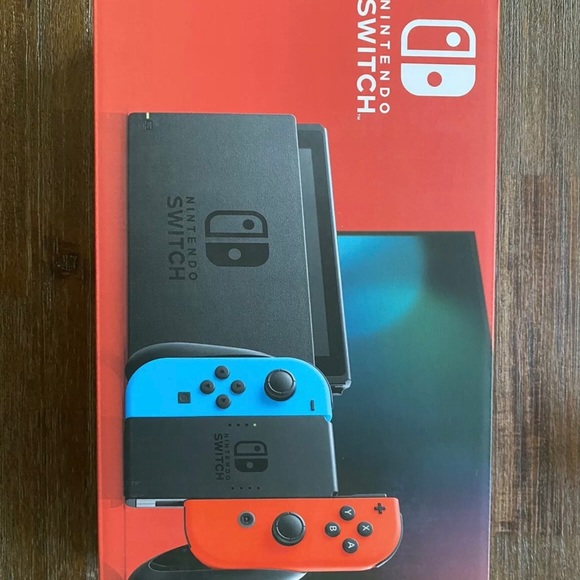 Nintendo switch - Picture 2 of 2